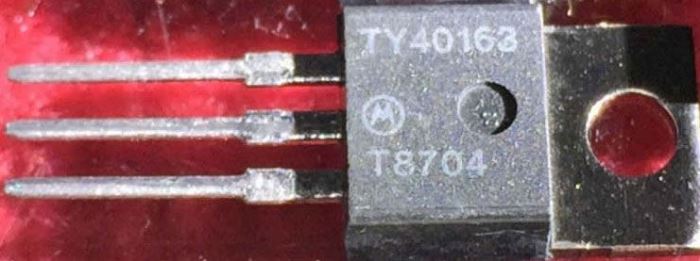 TY40163  stabilizátor +15V/1A TO220 Motorola /7815/