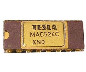 MAC524C - přesný měřící zesilovač, DIP16