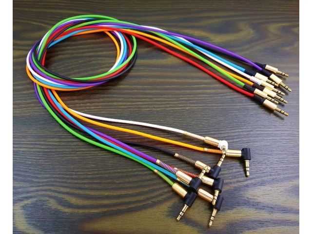 Ilustrační foto Kabel Jack 3,5 - Jack 3,5 stereo, nylon-kov 95cm Obrázek zboží Kabel Jack 3,5 - Jack 3,5 stereo, nylon-kov 95cm